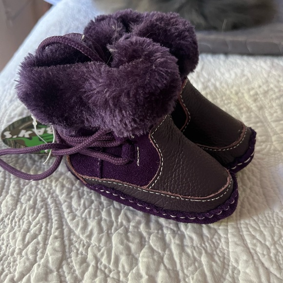 Outbak’s Purple Baby Boots 3-6months - Picture 6 of 6